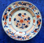 Bord - imari chinois, décor floral de chrysanthèmes, objets