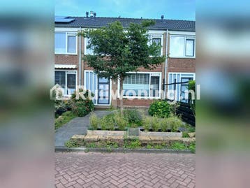 Lekkerkerk: Huis, 3 kamers, 105 m², €680