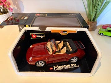 Bburago 1:18 - Modelauto - Porsche 911 Carrera Cabriolet, Nieuw