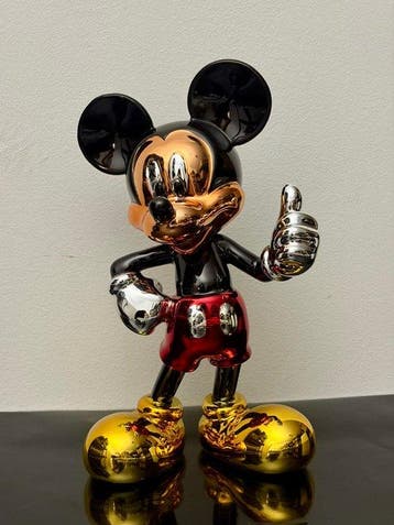GF Exclusives - Chrome Colored Mickey Mouse Sculpture