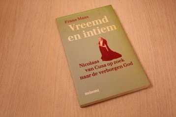 9789021135724 . Titel:  Vreemd en intiem / druk 1, Boeken, Verzenden, Nieuw