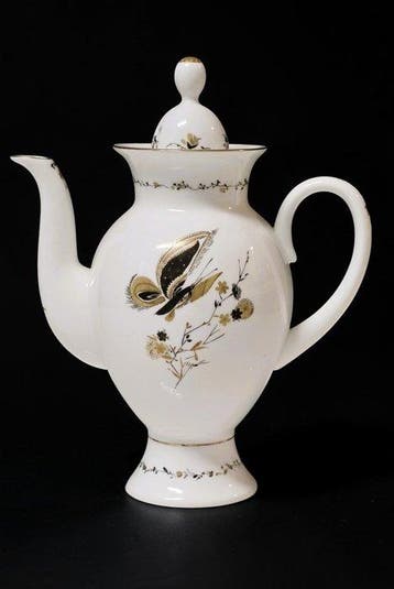 Nina Slavina - Koffiepot - Golden Butterflies -