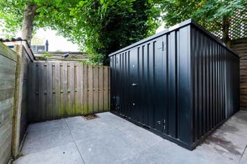 TE KOOP | Opslagruimte | Zwart | Modulaire container