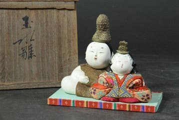Kimekomi Hina Dolls by Okamoto Gyokusui () –