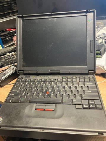 IBM 380XD pentium 233mhz processor ,64mb memory ,windows 98, Nieuw