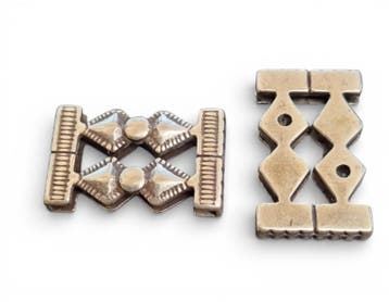 1 x Jolie leerschuiver ornament 32 x 20 x 6 mm – gleuf 29., Ophalen of Verzenden, Nieuw, Kraal