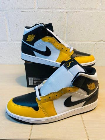 Air Jordan - One Mid Yellow Ochre Leder P44,5 - Sneakers -, Nieuw