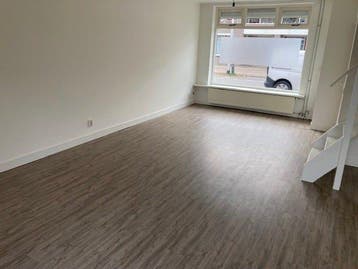 Woonhuis in Tilburg, Huizen en Kamers, Tilburg, Overige soorten, Direct bij eigenaar