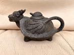 Theepot - Klei - Chinees theeservies uit de 19e eeuw