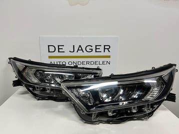 TOYOTA RAV 4 RAV4 RAV-4 KOPLAMPEN LINKS EN RECHTS 2018-, Ophalen, Gebruikt, Toyota