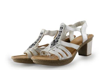 Rieker Sandalen in maat 42 Beige, Verzenden, Beige, Sandalen of Muiltjes, Zo goed als nieuw