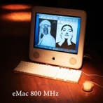 Apple eMac + Pro Keyboard & Mouse & Software bundle, Nieuw