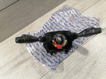 Volvo XC60 II schakelaar stuurwiel 32350377 nieuw, Verzenden, Gebruikt