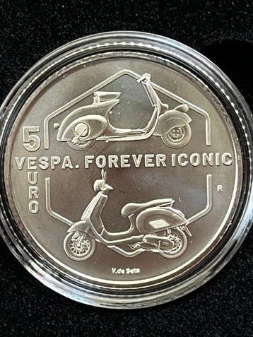 Italië. 5 Euro 2026 80 Years of Vespa (Zonder