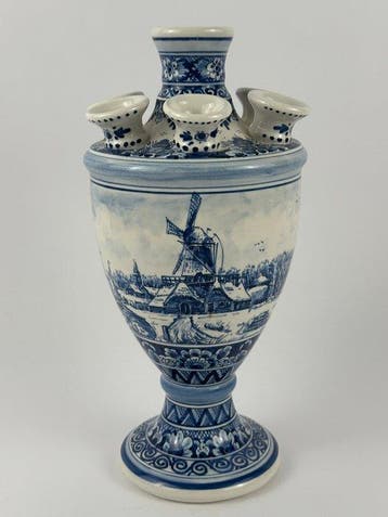 Delft, Plateelbakkerij - Vaas - Aardewerk - Een Nederlandse