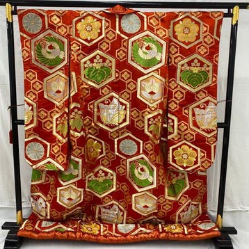 Japanse vintage kimono Uchikake van polyester, rood, Antiek en Kunst