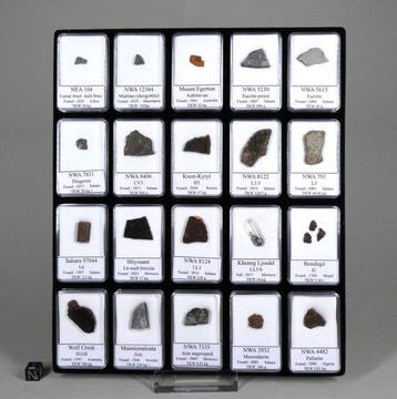Verzameling van 20 verschillende geclassificeerde, Verzamelen, Mineralen en Fossielen