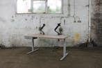 Complete ergonomische werkplek – elektrisch zit-sta bureau 1, Verzenden, Gebruikt