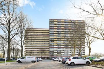 Te Huur 4 Kamer Appartement Oost-Dorsch In Zaandam, Huizen en Kamers, Direct bij eigenaar, Noord-Holland, Zaandam, Appartement