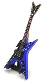 Baby miniatuur replica Dean gitaar - Dimebag Darrel Pantera, Ophalen of Verzenden, Nieuw, Pop, Beeldje of Miniatuur
