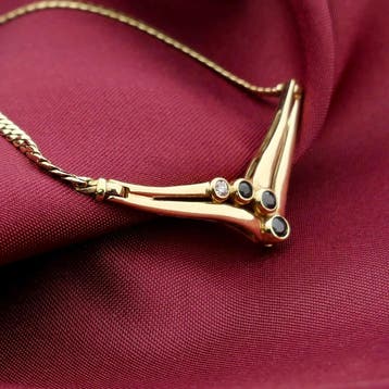 Gouden ketting met vaste hanger, saffier en diamant; 0,02..., Gebruikt, Ophalen of Verzenden, Met edelsteen, Goud