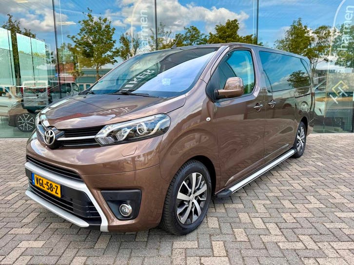 Toyota ProAce Verso 2.0 177pk Aut DC Executive, Elek. deuren, Auto's, Bestelauto's, Dealer onderhouden, Lease, Zwart, Automaat