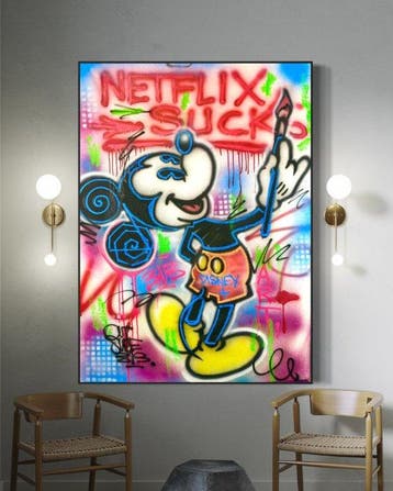 Outside313 - Mickey Mouse - NETFLIX VS DISNEY+