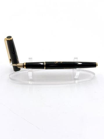 Pilot Fountain Pen – 14K 585 Gold Nib – Black & Gold –, Nieuw