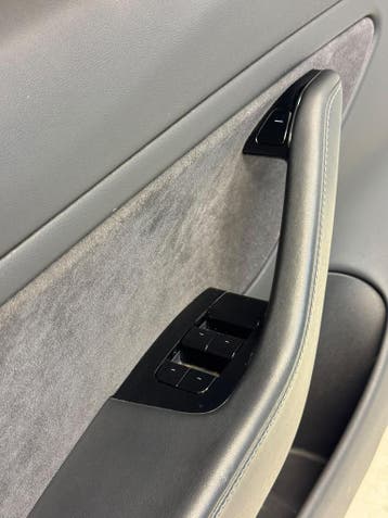 Portier bekleding 4-deurs links voor Tesla Model 3 bj.2019, Gebruikt