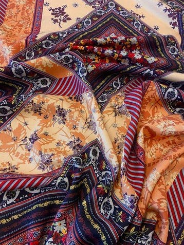 **Zijde en viscose **Elegant en uitzonderlijk zacht weefsel