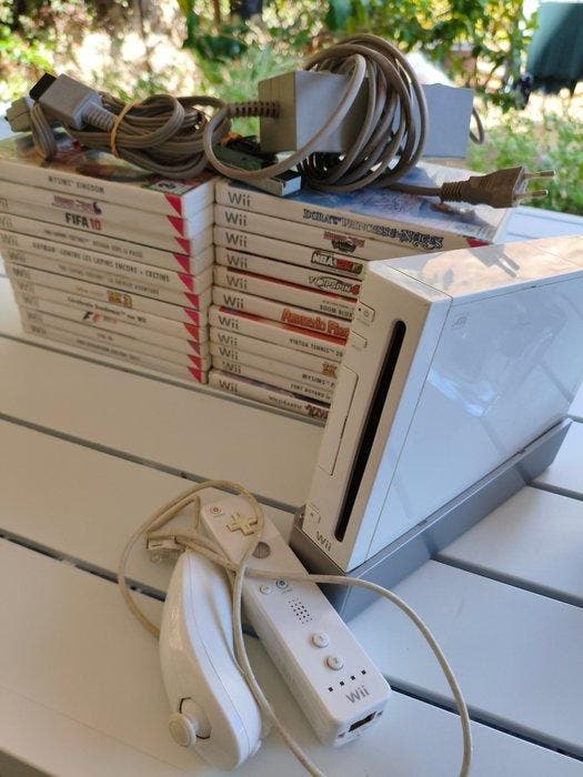 Nintendo - Console Nintendo Wii (compatible GameCube) + 22, Spelcomputers en Games, Spelcomputers | Overige Accessoires