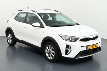Private Lease - Kia Stonic, Gebruikt, Met garantie (alle), Handgeschakeld, SUV of Terreinwagen
