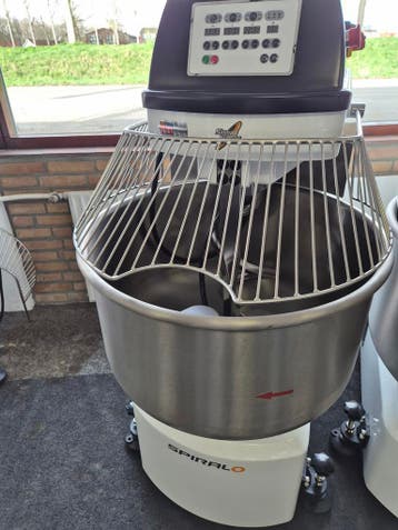 Spiral mixer SM2-60TW nieuw in veiling, Zakelijke goederen, Horeca | Keukenapparatuur, Nieuw in verpakking, Bakkerij en Slagerij