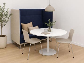 Kantineset voor 4 personen - Kantinetafel rond met Vitra hal, Ophalen of Verzenden, Gebruikt