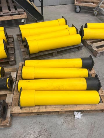 Gebruikte kunststof rampalen - diverse diameters, Gebruikt