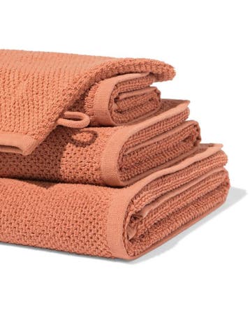 HEMA Handdoek 2e kans recycled katoen terra, Verzenden, Nieuw