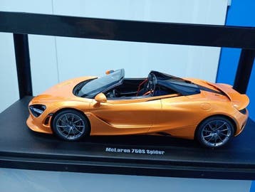 GT Spirit 1:18 - Model sportwagen - McLaren 750S Spider, Hobby en Vrije tijd, Modelauto's | 1:5 tot 1:12, Nieuw
