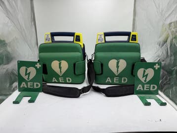 2x AED, Cardiac Science / AIVIA, Powerheart AED G3, Nieuw