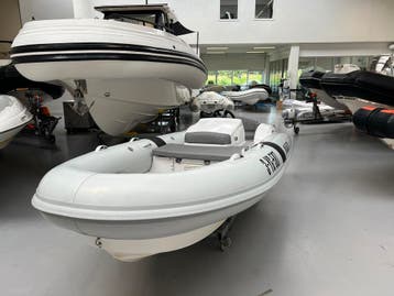 Pirelli J39 jet | Textron motor | Italiaanse klasse, Gebruikt, Afdekzeil, Benzine, Ophalen