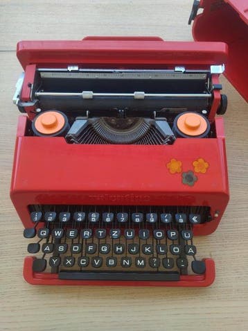 Ettore Sottsass, Perry King - Olivetti, Valentine -