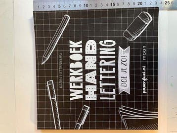 Handlettering box - Luttenberg 9789048838417, Verzenden, Gelezen, Luttenberg