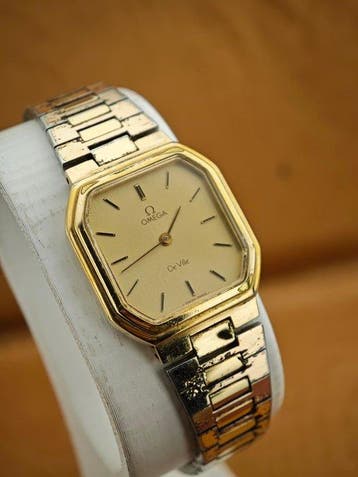 Omega - De Ville Quartz – Cal. 1365 – Vintage Dress Watch -, Nieuw