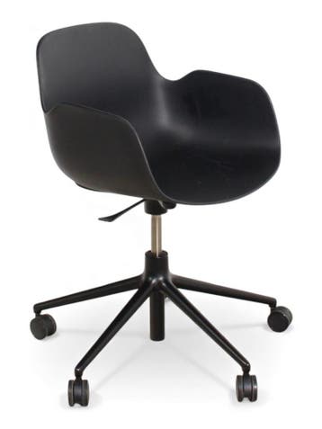 Normann Copenhagen Form Armchair Swivel 5W, zwart, Huis en Inrichting, Stoelen, Ophalen of Verzenden, Gebruikt, Zwart