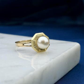 Vintage bicolor gouden ring met parel, Gebruikt, Ophalen of Verzenden, 17 tot 18, Met edelsteen