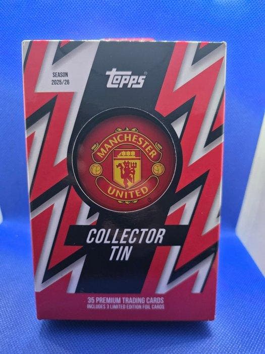 2025/26 Topps Manchester United Collector Tin - 1 Sealed box, Verzamelen, Stickers