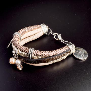 Prachtige armband, verstelbaar met metalen elementen bede..., Ophalen of Verzenden, Nieuw, Overige typen