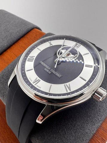 Frédérique Constant - Classics Heart Beat - FC-310MBS5B6, Nieuw