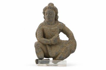 Gandhara Steen Een zeldzaam Gandharaans stenen beeld van een
