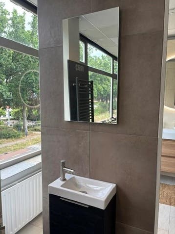 simpele kraanmeubel met spiegel, Huis en Inrichting, Badkamer | Badkamermeubels, Ophalen, Minder dan 50 cm, Nieuw, Minder dan 25 cm