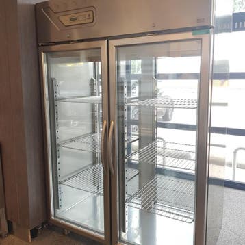 Showroommodel Desmon glasdeur doorgeefkoelkast, Ophalen, Gebruikt, Koelen en Vriezen